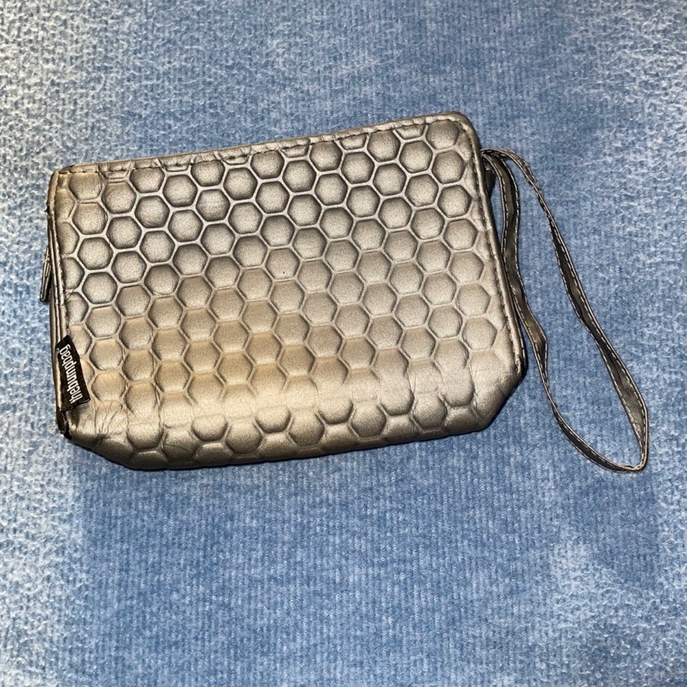 THE BUMP BAG